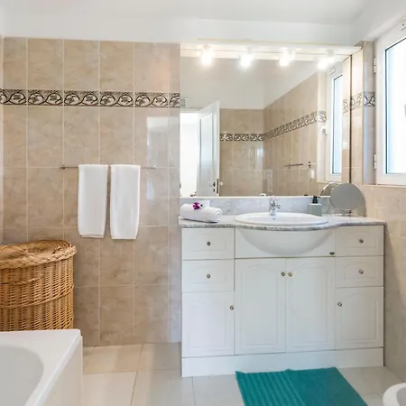 Casa Levante - Moradia De 3 Quartos Com Piscina Perto Da Do Carvalho Villa